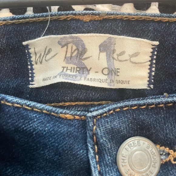 We The People high rise jeggings - Picture 3 of 8